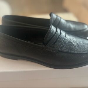 Manolo Blahnik Textured Black Loafers